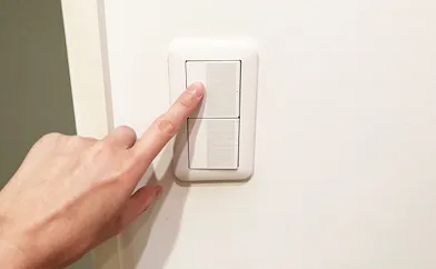 部屋の電気スイッチ